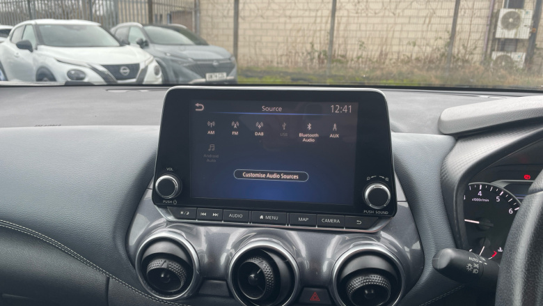 Nissan Juke 1.0 DiG-T 114 N-Connecta 5dr Petrol Hatchback